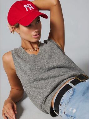 Anthropologie T. La Women’s Sleeveless Sweatshirt